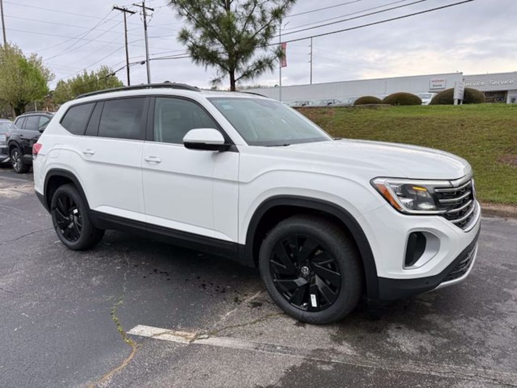 New 2026 Volkswagen Atlas SE w/Technology SUV