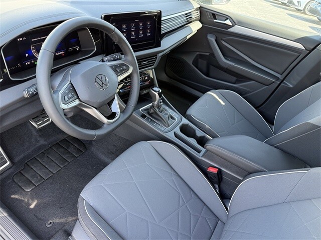 2026 Volkswagen Jetta 1.5T Sport photo 4