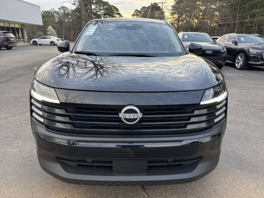 Used 2025 Nissan Kicks SV SUV