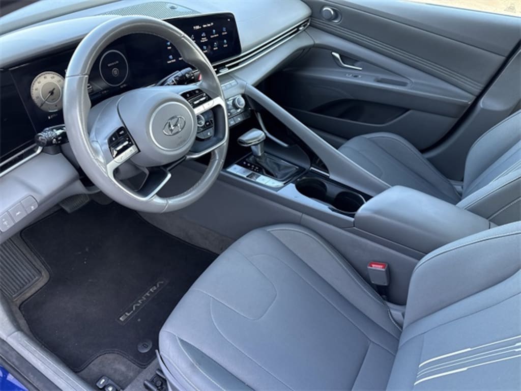 Used 2023 Hyundai Elantra SEL Sedan