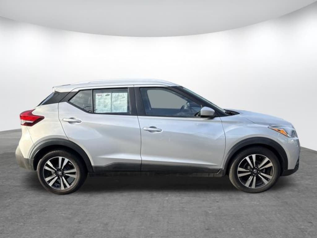 Used 2020 Nissan Kicks SV SUV