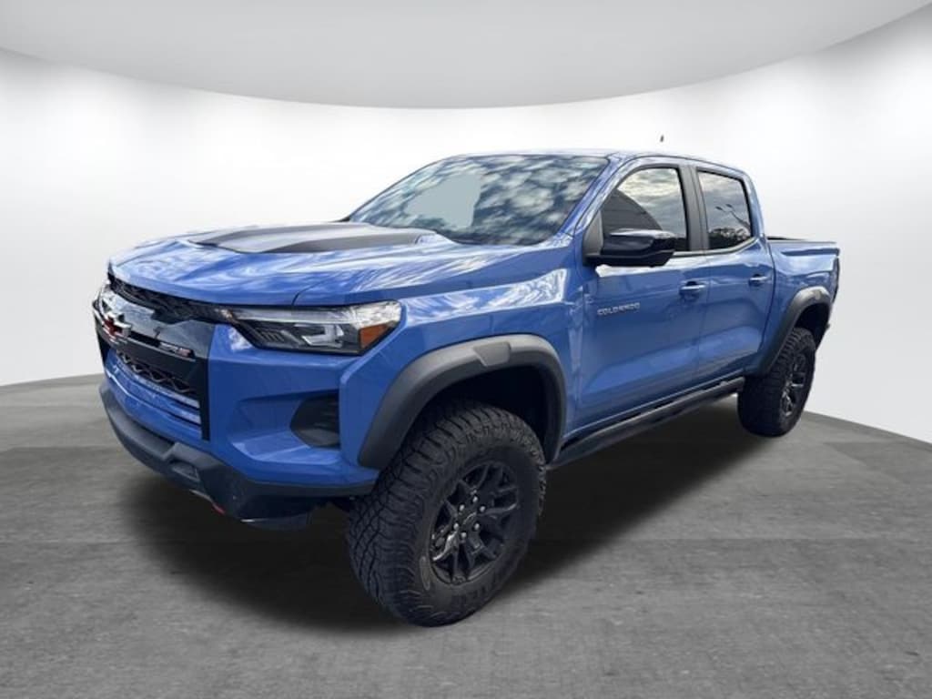 Used 2025 Chevrolet Colorado ZR2 Truck Crew Cab