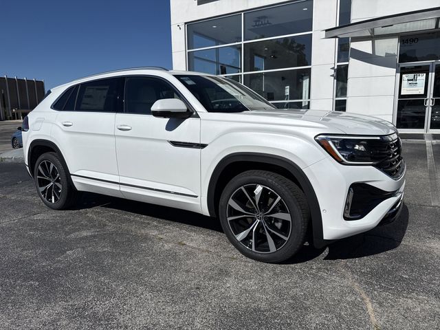 2026 Volkswagen Atlas Cross Sport 2.0T SEL Premium R-Line 4MOTION's photo
