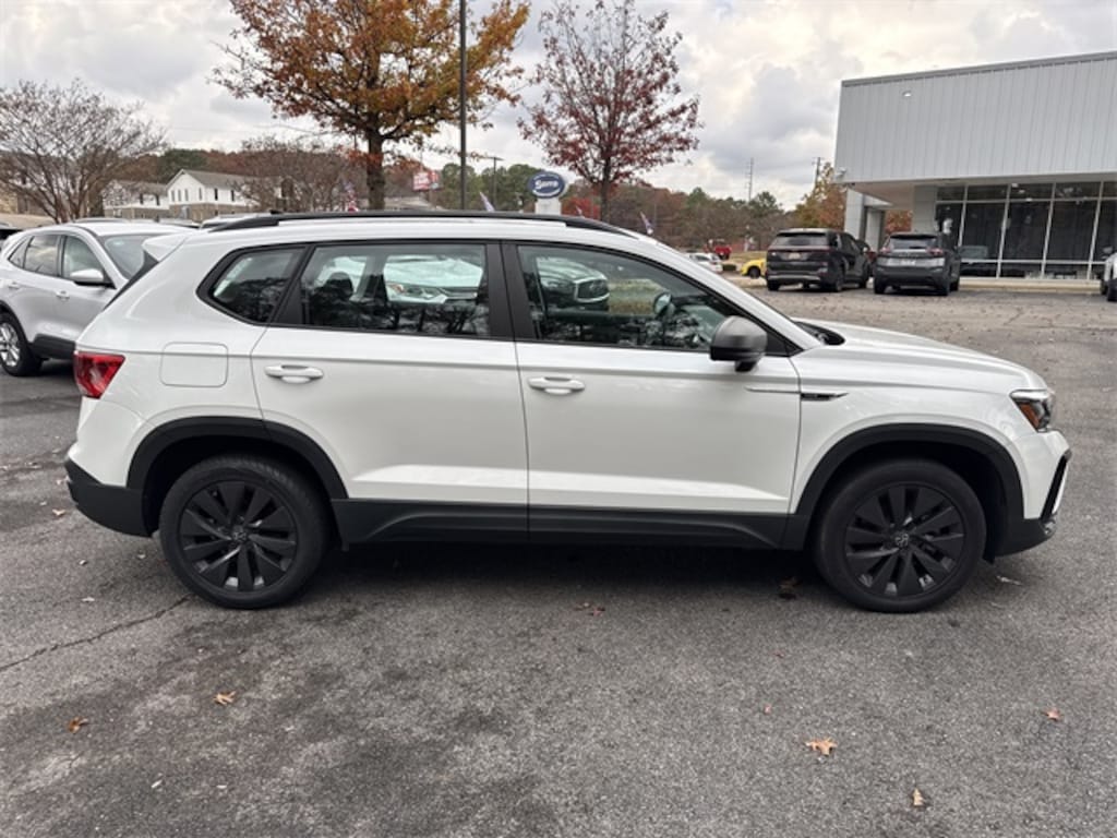 Used 2022 Volkswagen Taos 1.5T S SUV