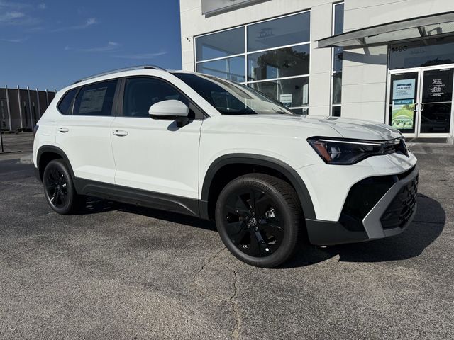 2025 Volkswagen Taos SE