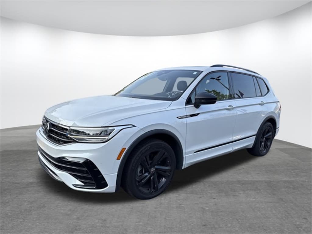 Used 2023 Volkswagen Tiguan 2.0T SE R-Line Black SUV