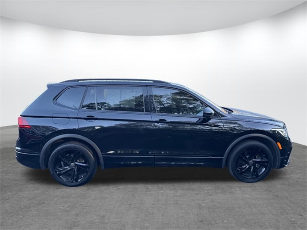 Used 2023 Volkswagen Tiguan 2.0T SE R-Line Black SUV