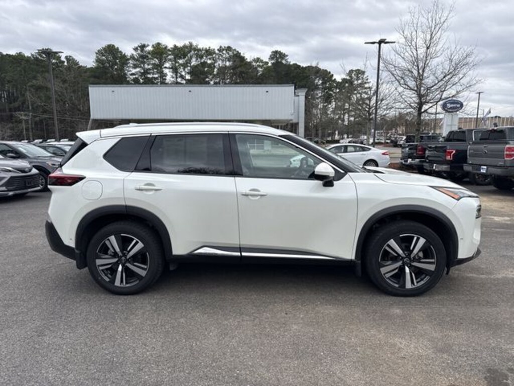 Used 2023 Nissan Rogue SL SUV