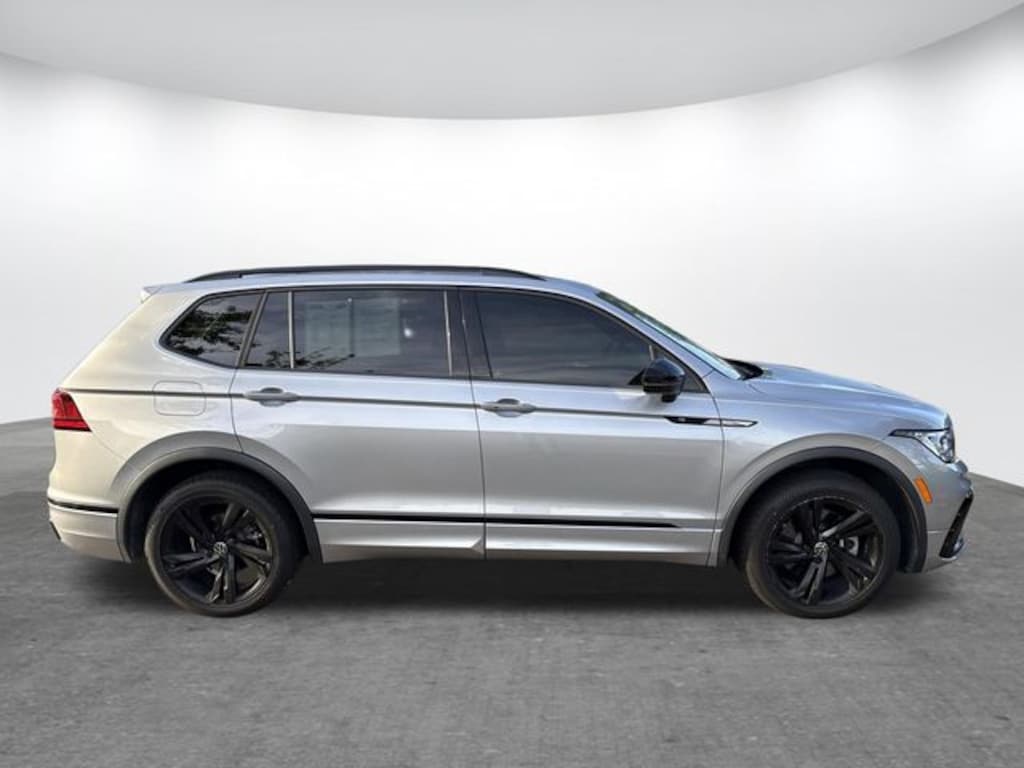 Used 2023 Volkswagen Tiguan 2.0T SE R-Line Black SUV