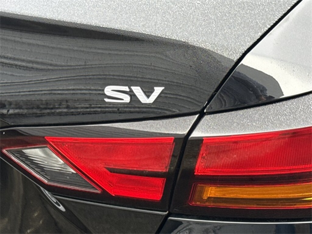 Used 2022 Nissan Altima 2.5 SV Sedan