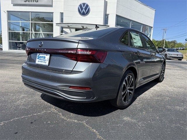 2026 Volkswagen Jetta 1.5T Sport photo 3