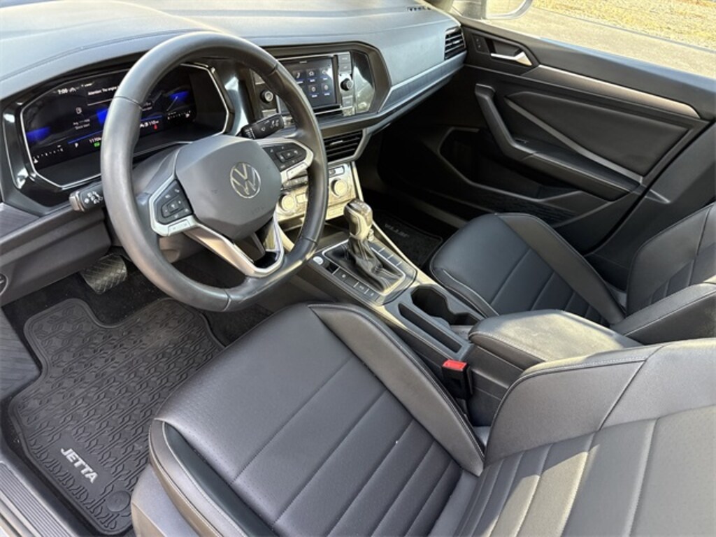 Used 2023 Volkswagen Jetta 1.5T SE Sedan