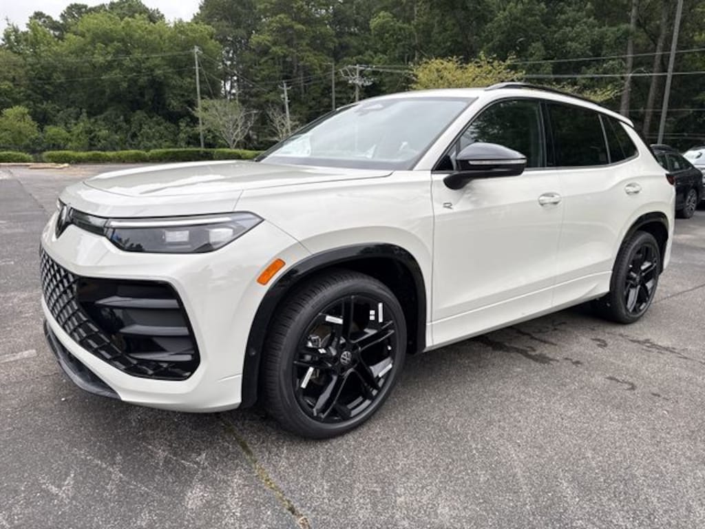 New 2026 Volkswagen Tiguan SE R-Line Black SUV