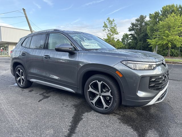 2026 Volkswagen Tiguan 2.0T SE's photo