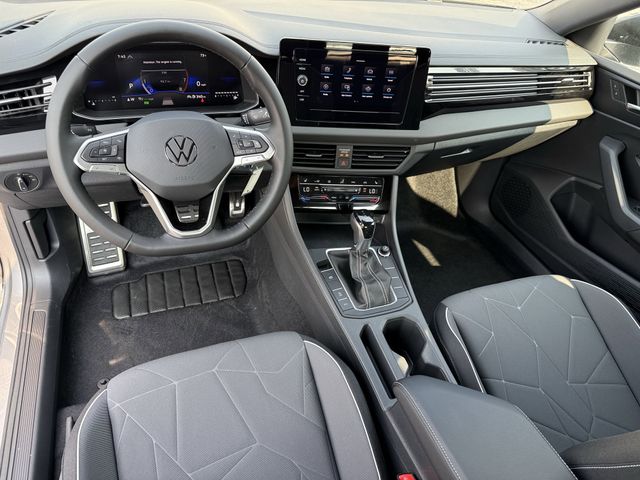 2026 Volkswagen Jetta Sport - Photo 11