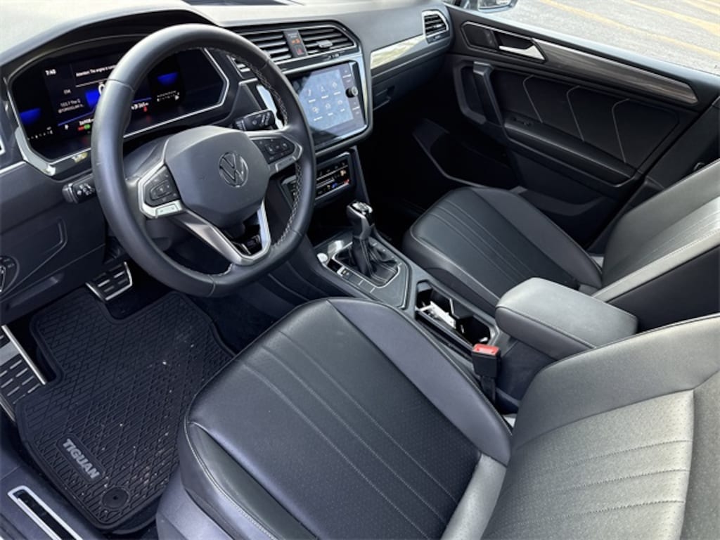 Used 2023 Volkswagen Tiguan 2.0T SE R-Line Black SUV