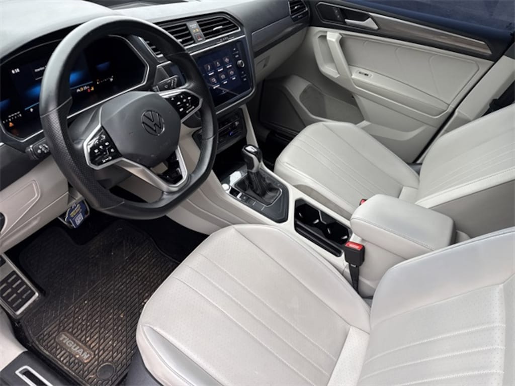 Used 2022 Volkswagen Tiguan 2.0T SE R-Line Black SUV