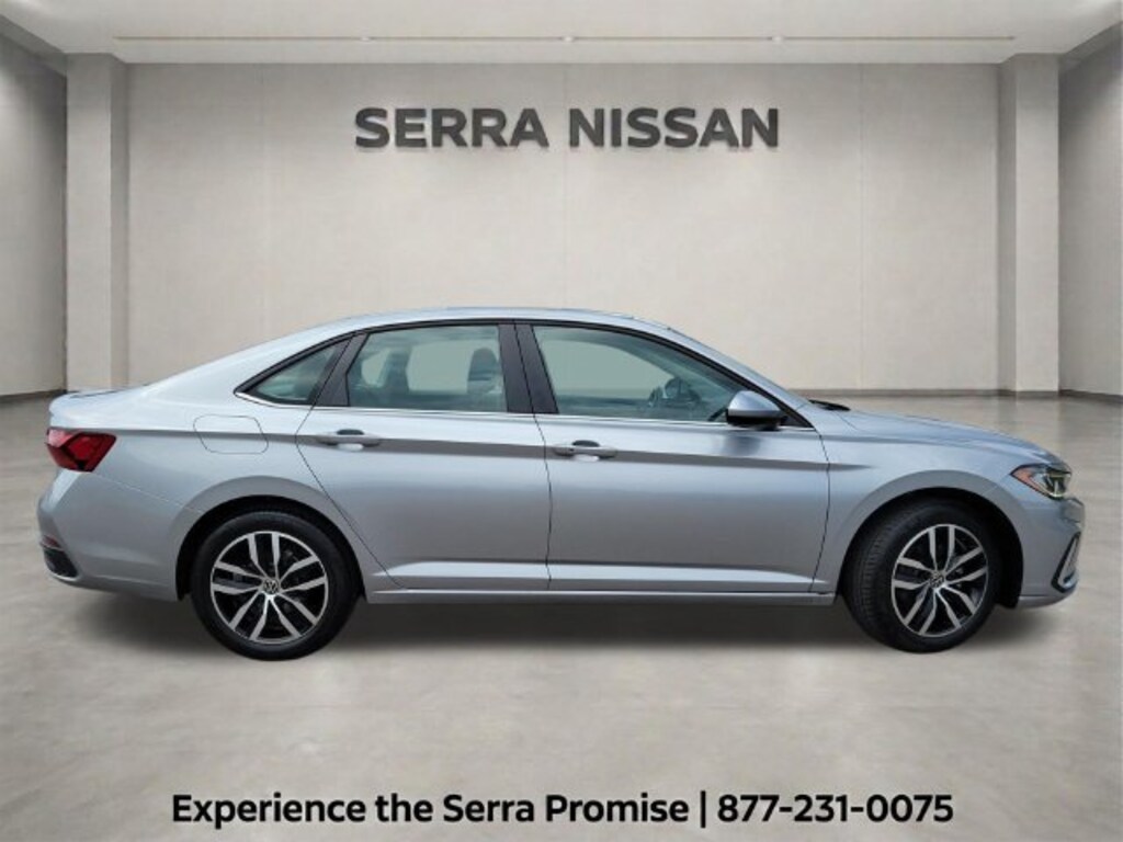 Used 2025 Volkswagen Jetta 1.5T SE Sedan
