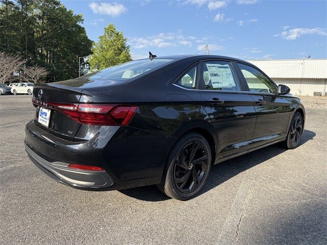 2026 Volkswagen Jetta 1.5T SE photo 2