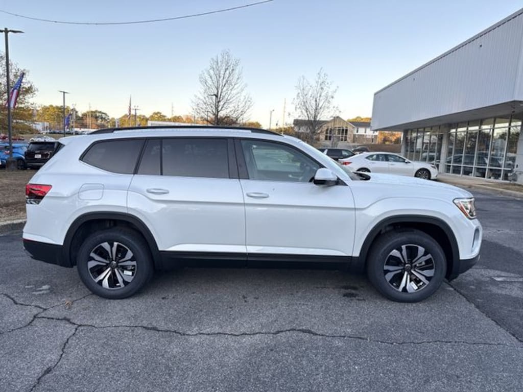 New 2026 Volkswagen Atlas 2.0T SE SUV