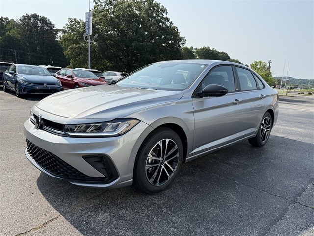 2026 Volkswagen Jetta 1.5T Sport photo 3