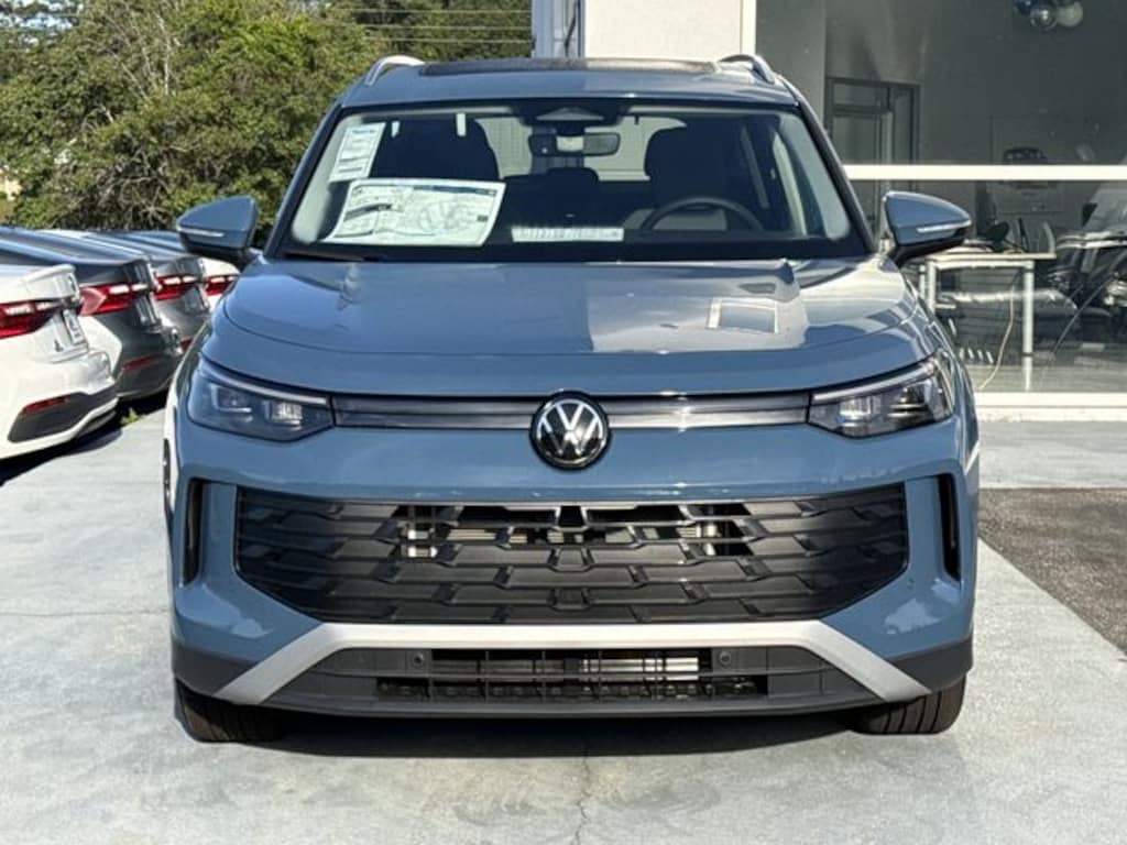 New 2026 Volkswagen Tiguan 2.0T SE SUV