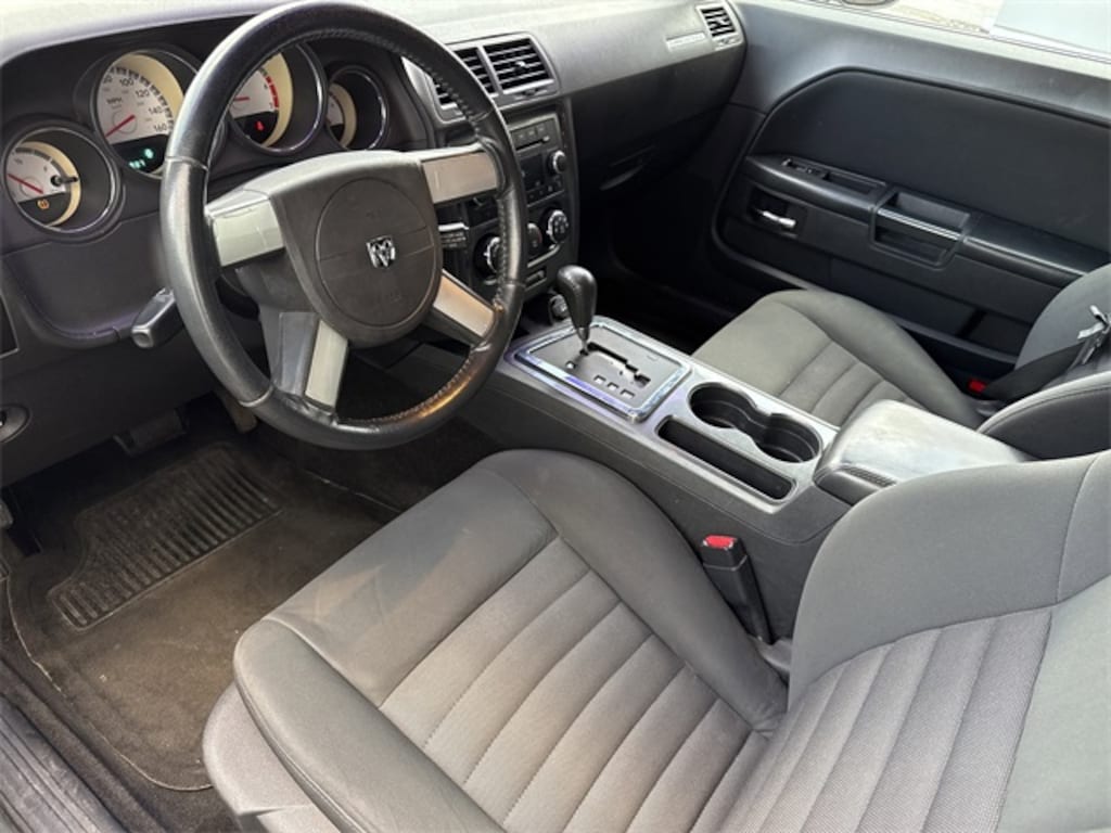 Used 2009 Dodge Challenger R/T Coupe