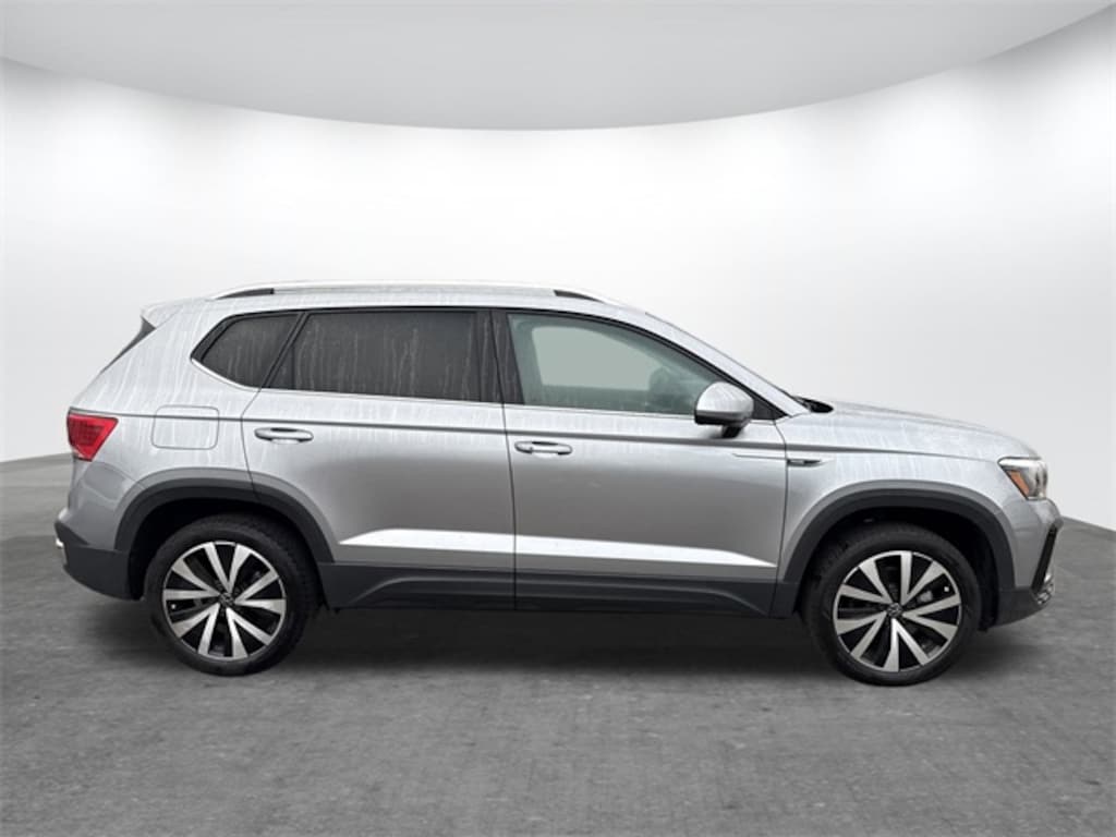 Certified 2024 Volkswagen Taos 1.5T SE SUV