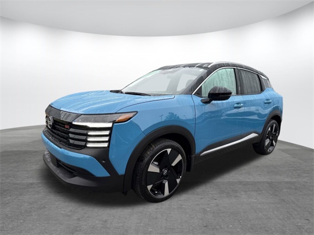 Used 2025 Nissan Kicks SR SUV