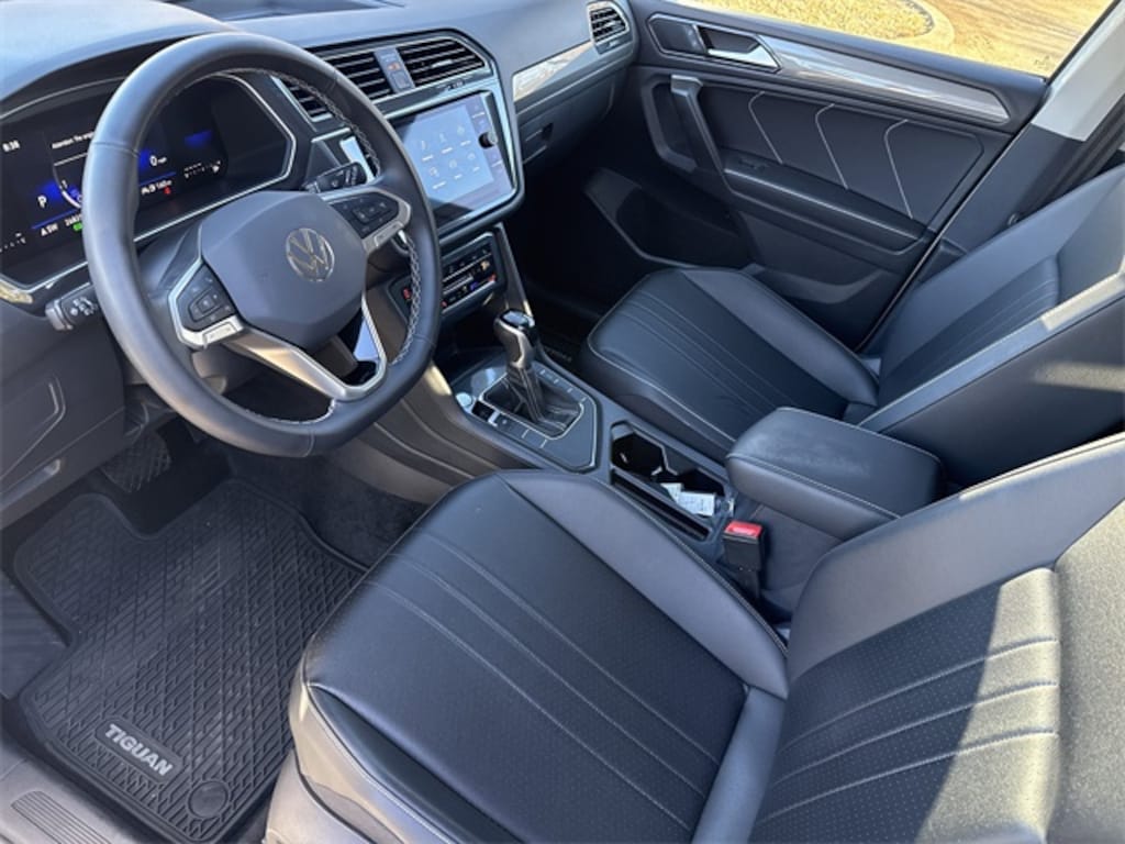 Used 2024 Volkswagen Tiguan 2.0T SE SUV