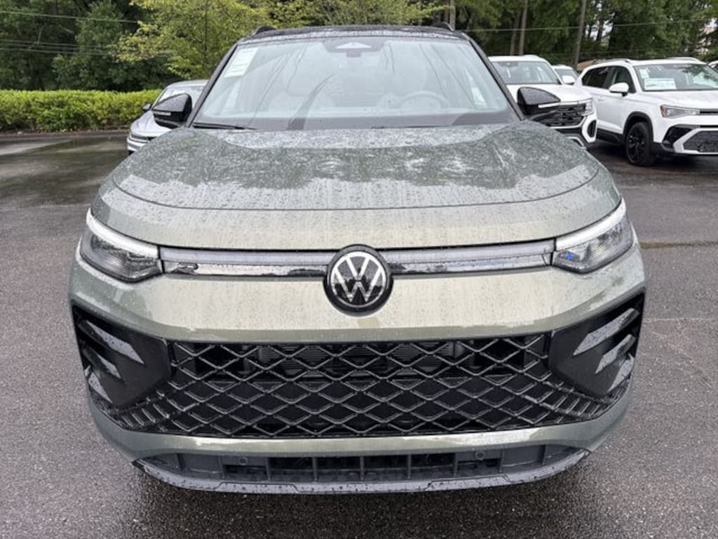New 2026 Volkswagen Tiguan 2.0T SE R-Line Black SUV
