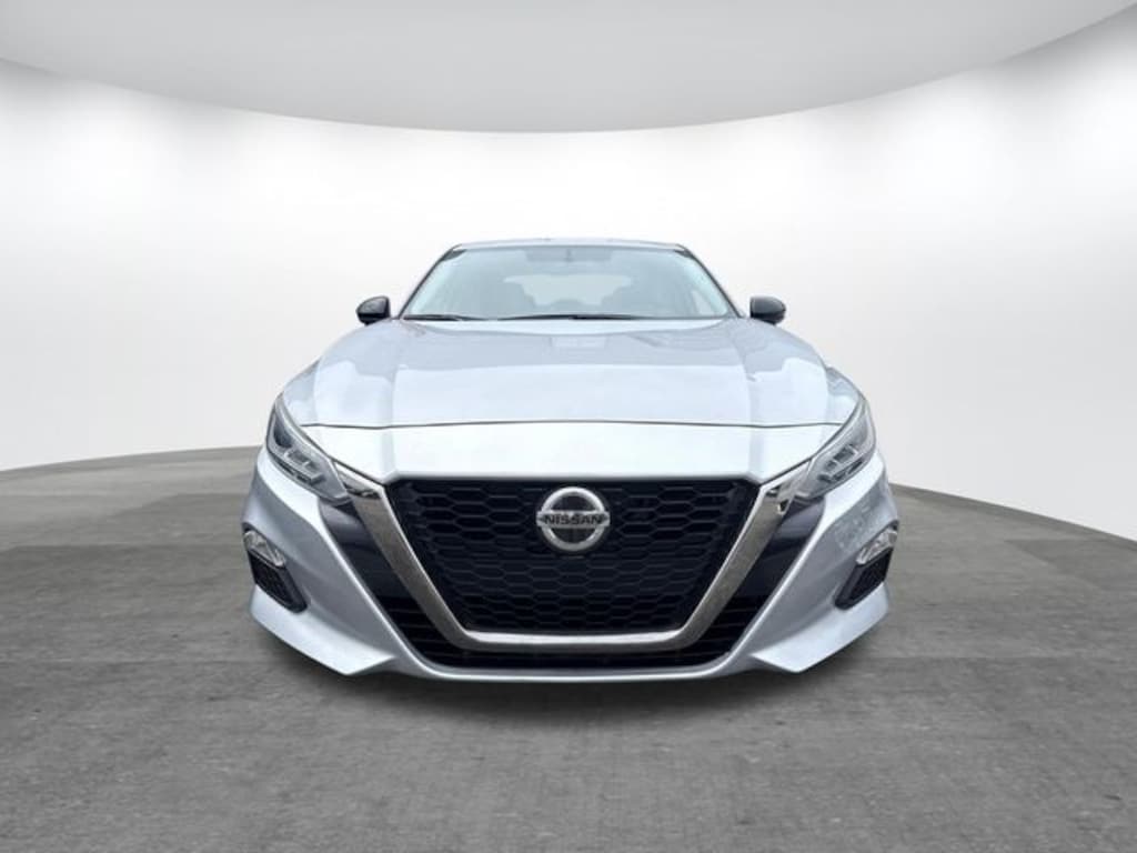 Used 2019 Nissan Altima 2.5 SR Sedan
