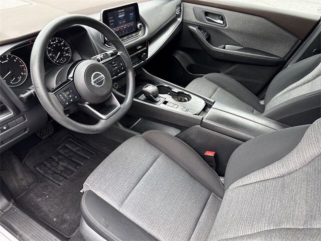 2021 Nissan Rogue SV photo 4