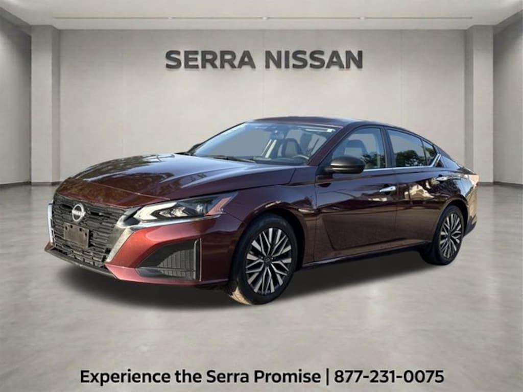 Used 2025 Nissan Altima SV Sedan