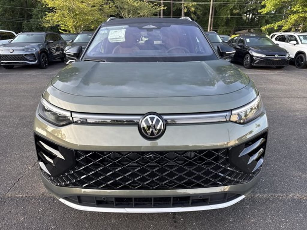 New 2026 Volkswagen Tiguan SEL R-Line Turbo SUV