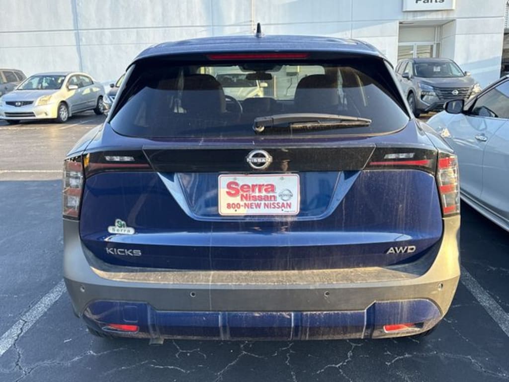 Used 2025 Nissan Kicks SV SUV