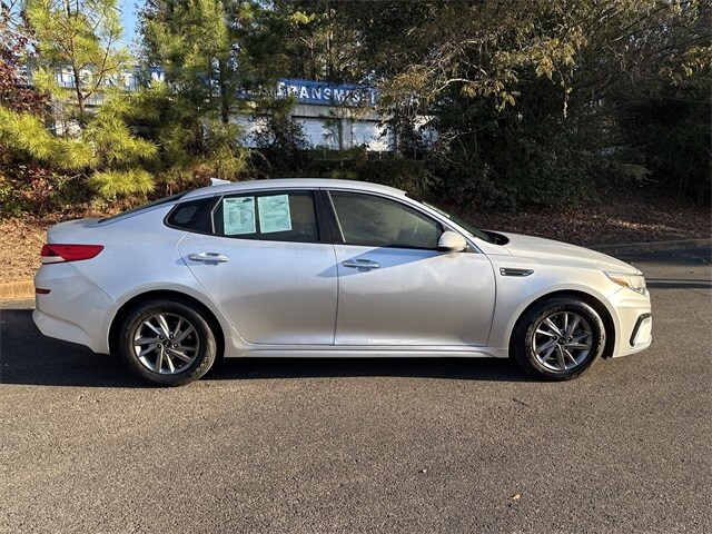 2019 Kia Optima LX photo 4