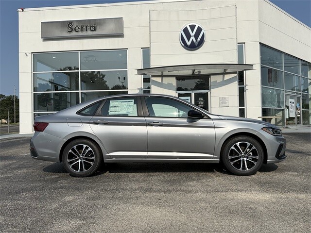 2026 Volkswagen Jetta 1.5T Sport photo 4