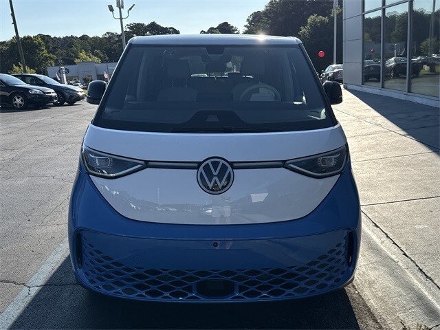 2025 Volkswagen ID. Buzz photo 2