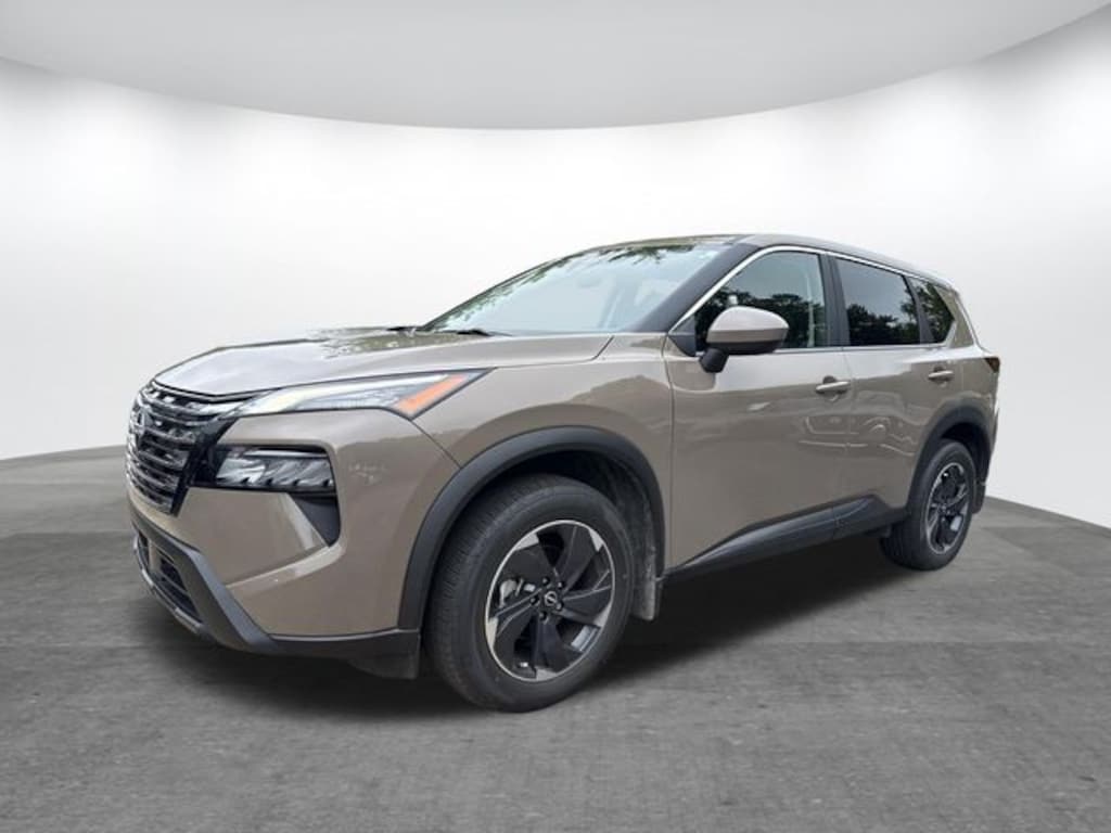 Used 2024 Nissan Rogue SV SUV