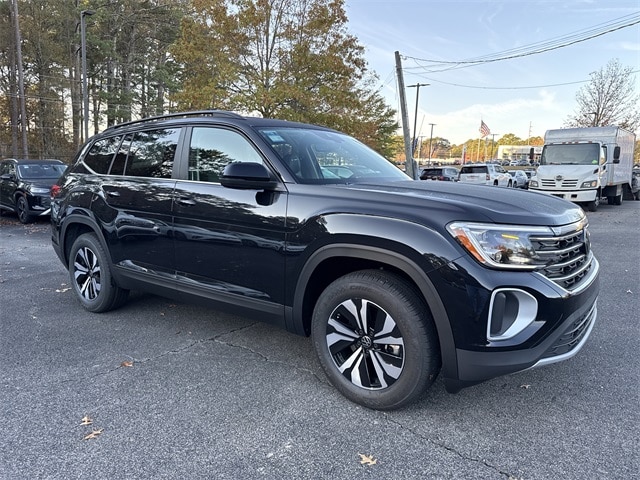 2026 Volkswagen Atlas SE's photo