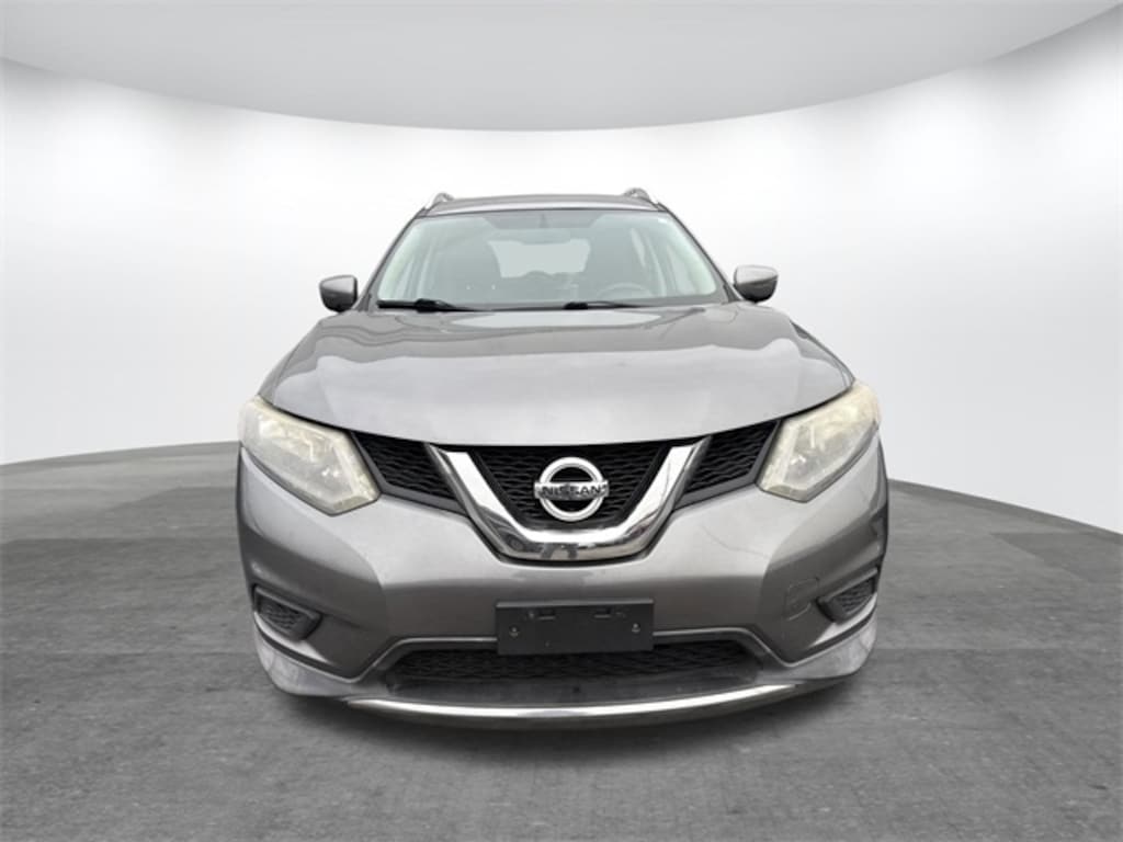 Used 2016 Nissan Rogue SV SUV