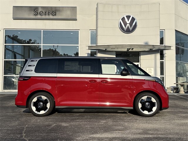 2025 Volkswagen ID. Buzz Pro Plus photo 3