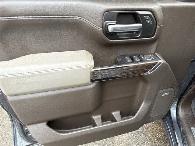 2019 Chevrolet Silverado 1500 RST photo 4