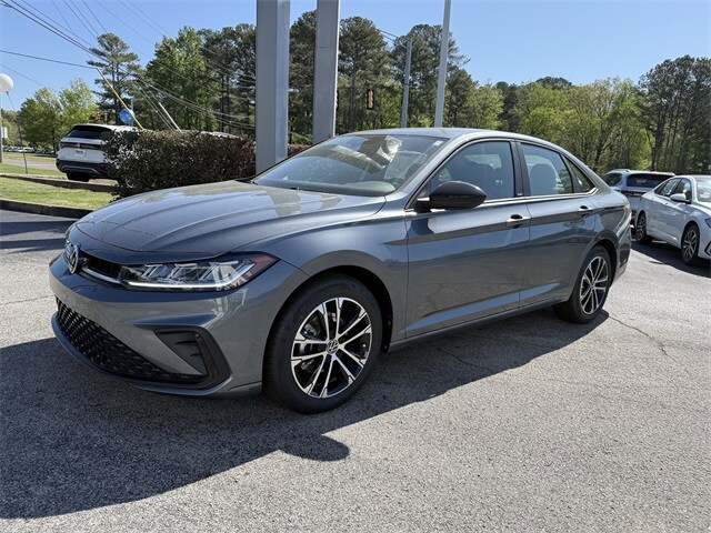 2026 Volkswagen Jetta 1.5T Sport photo 2