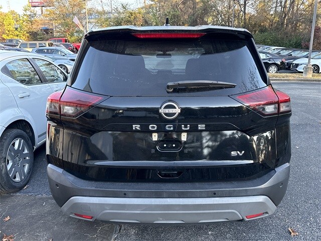 2022 Nissan Rogue SV photo 3