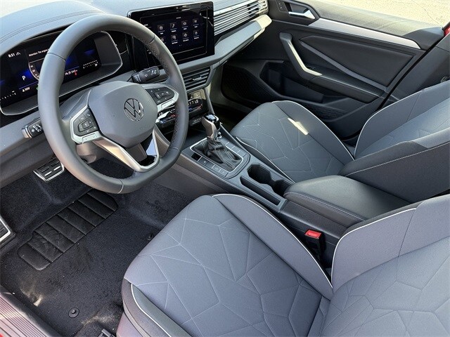 2026 Volkswagen Jetta 1.5T Sport photo 4