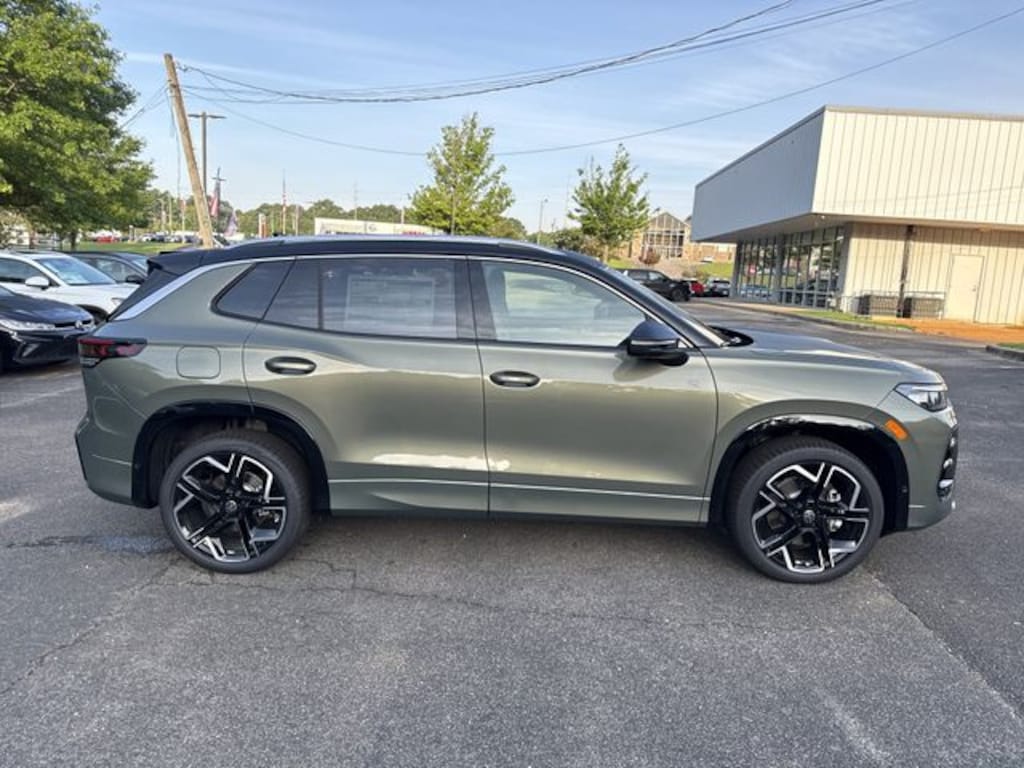 New 2026 Volkswagen Tiguan SEL R-Line Turbo SUV