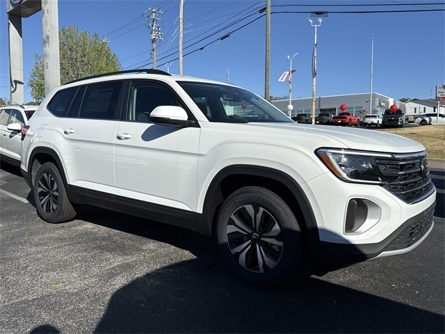 2025 Volkswagen Atlas SE's photo