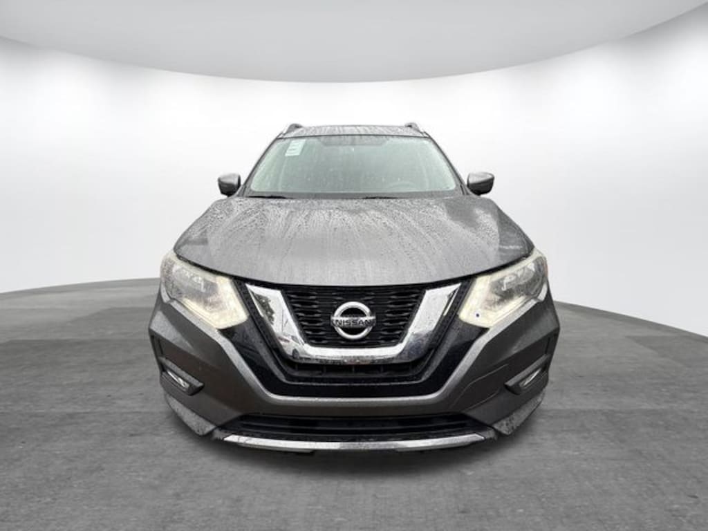Used 2017 Nissan Rogue SV SUV